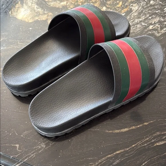 Gucci | Shoes | Gucci Black Sandals With Red And Green  display picture 3